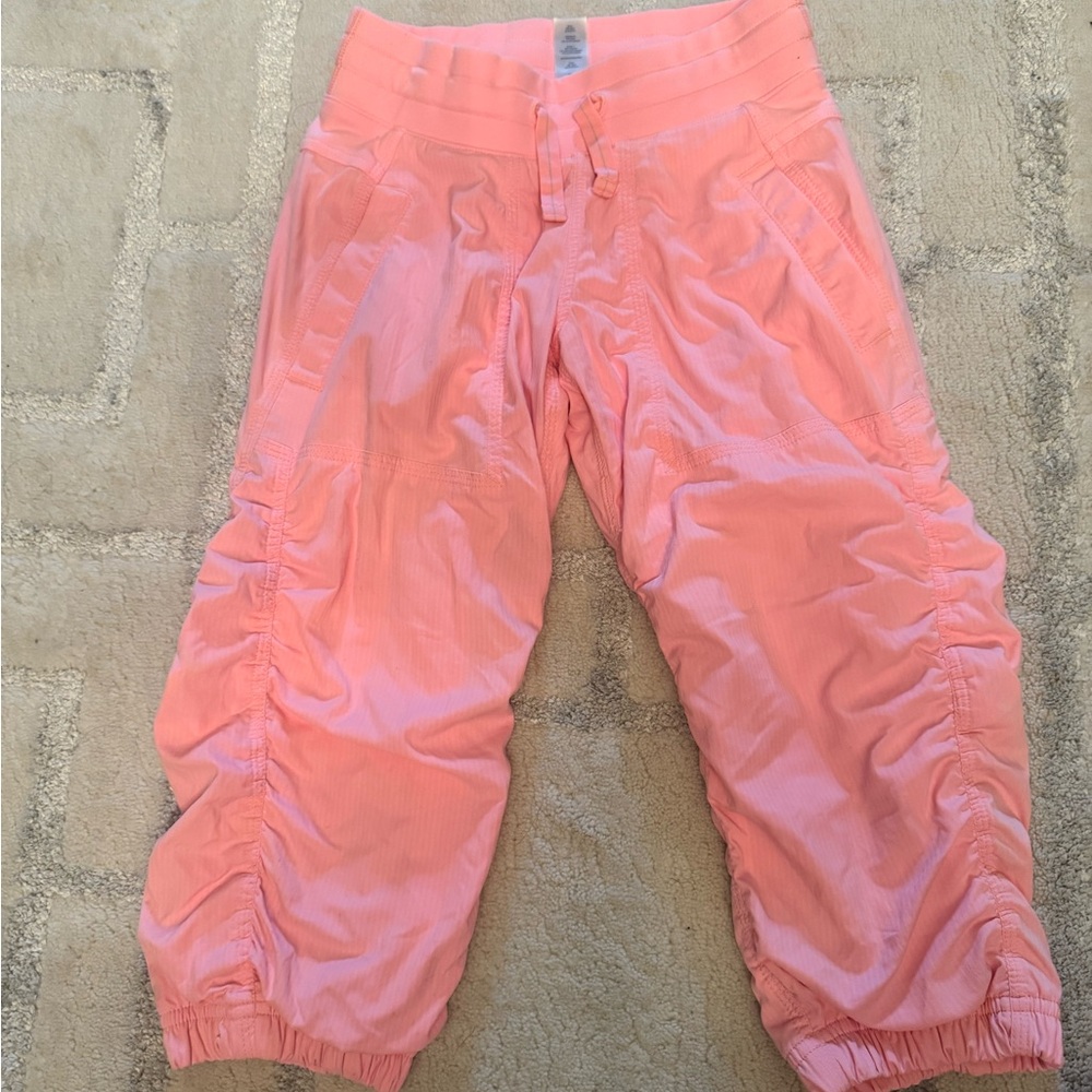Ivivva by LuLulemon Dance Studio Crop Jogger sz 8